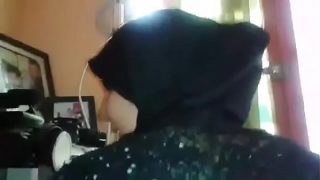 قصص نيك عربي اجمل شرموطه محجبه تتناك في طيزها بزب ضخم