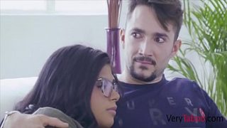 نيك اخوات عربي تشاهد صديقتها تمص زب اخوها تهيج وتتناك معها